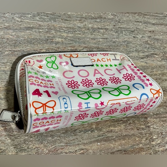 Coach cosmetic bag - Picture 2 of 16